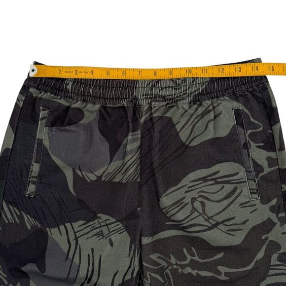 QILO x WRMFZY Men's EDC Shorts Black Brushstroke Camo Small - Picture 9 of 11